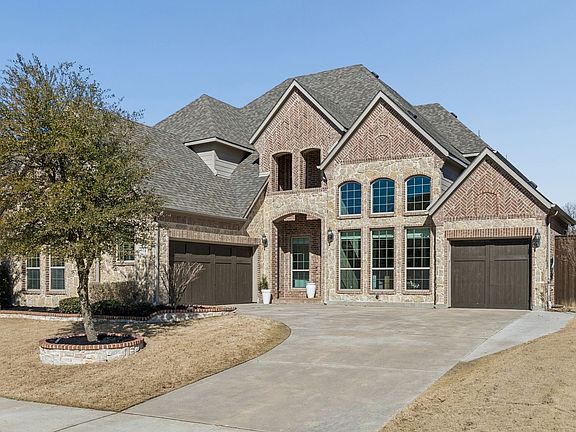 2nd image of 918 Pleasant View Dr