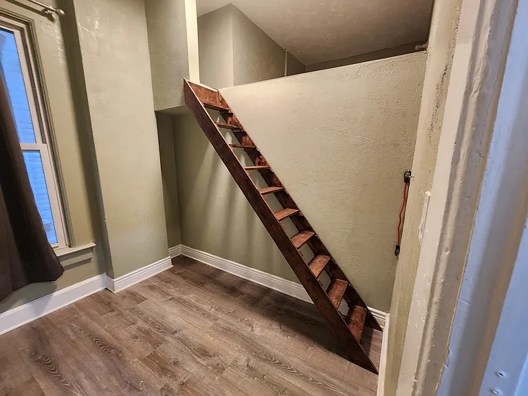 1042 N Clarkson St #1 — Photo 13
