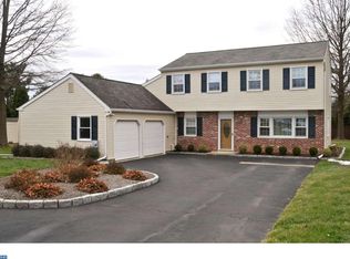 1051 Washington Ct, Warrington, PA 18976