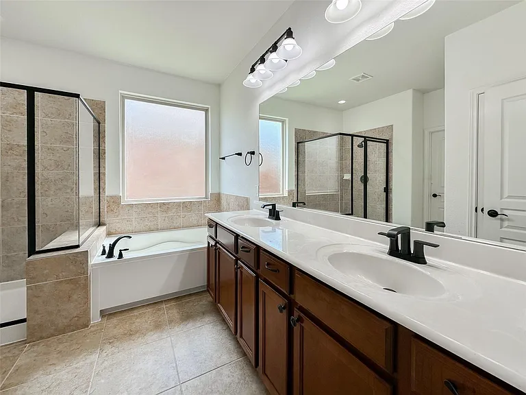 25322 Alverstone Dr — Photo 15