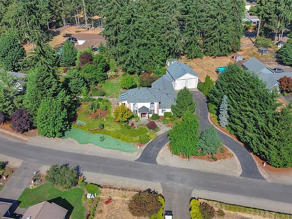 2nd image of 3721 Glacier View Lane SE