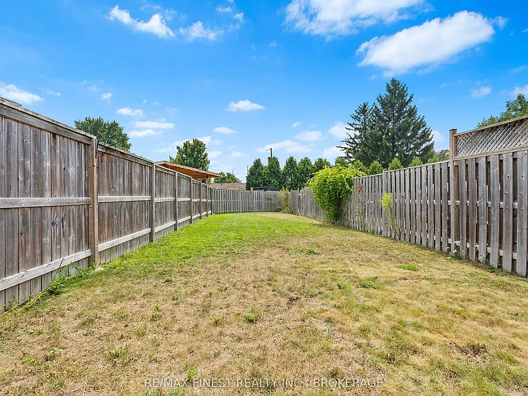 903 Blossom St — Photo 23