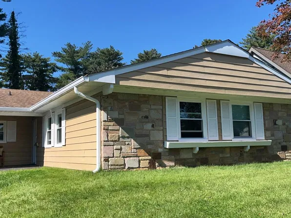 11 Hasting Ln, Willingboro, NJ 08046