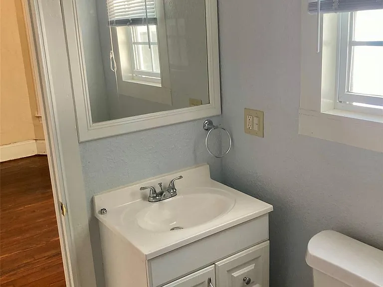 3523 Avenue L #FRONT — Photo 17