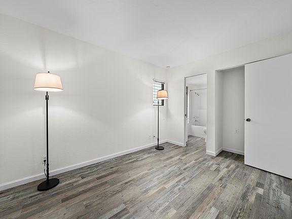4th image of 504 Orchid Ave