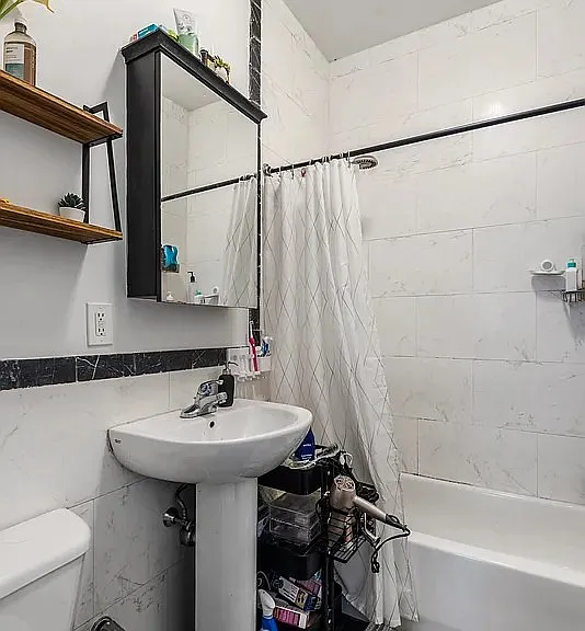 1030 Jackson Ave #6C — Photo 9
