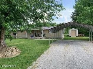 36 Bill Brown Rd, Crossville, TN 38571