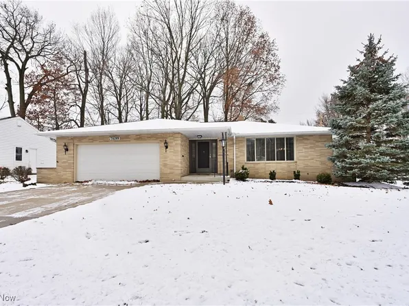 13699 Arrowhead Trl, Middleburg Heights, OH 44130