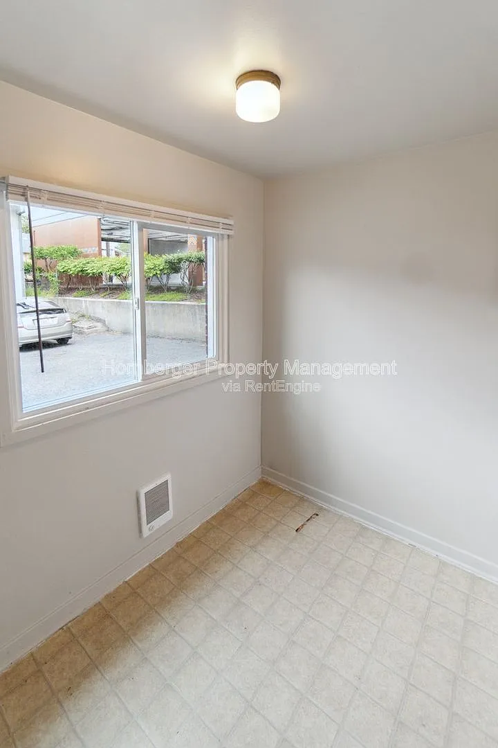 1 bed, 1.0 bath, 750 sqft, $895 — Photo 4