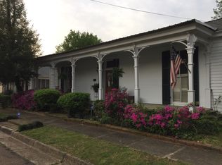 410 6th Ave S, Columbus, MS 39701