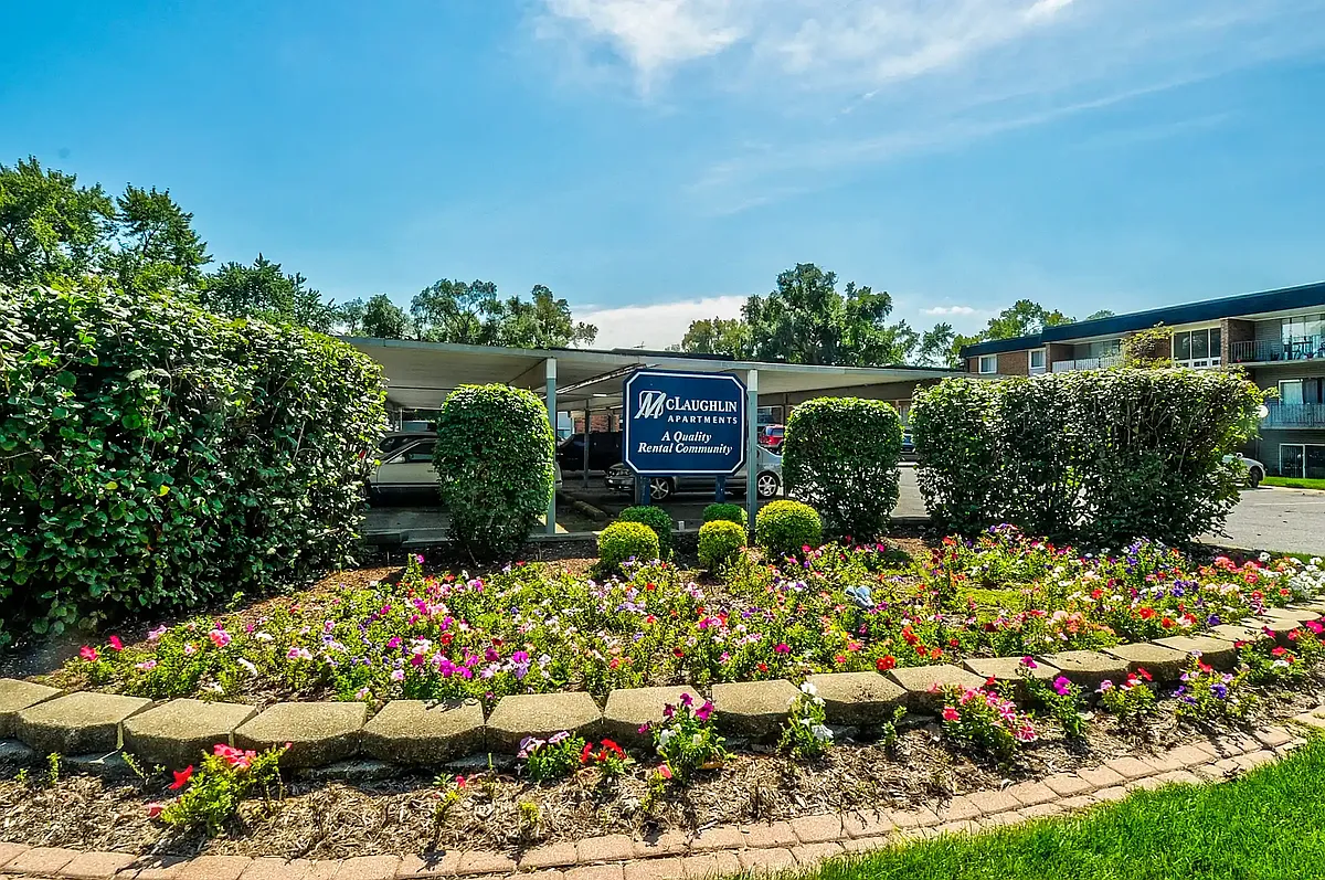 Building Photo - McLaughlin Apartments