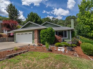 2108 SE Lois Dr, Roseburg, OR 97470