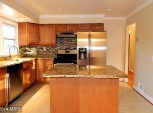 4213 Downing St, Annandale, VA 22003