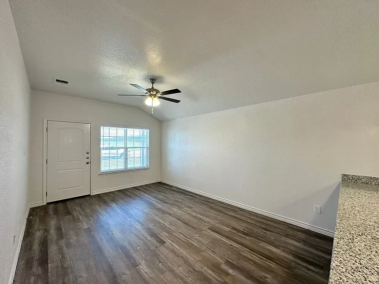 306B Dolphin Dr — Photo 5