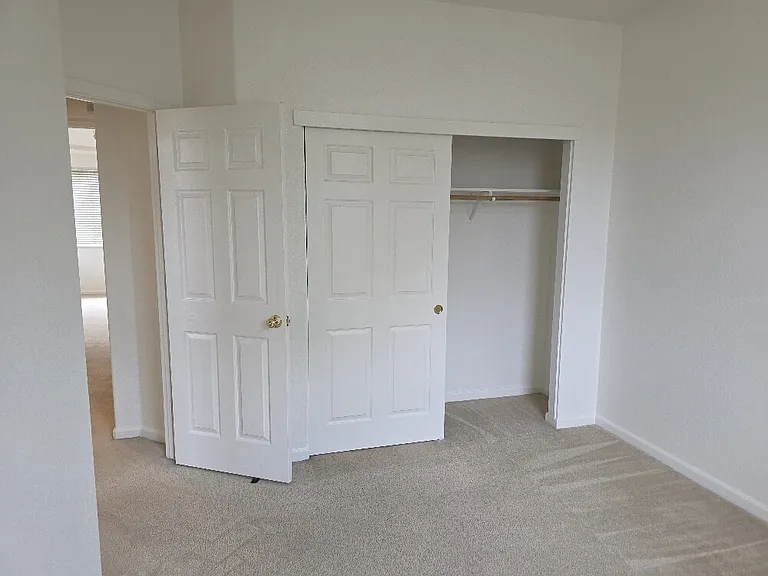 249 Oxburough Dr — Photo 47