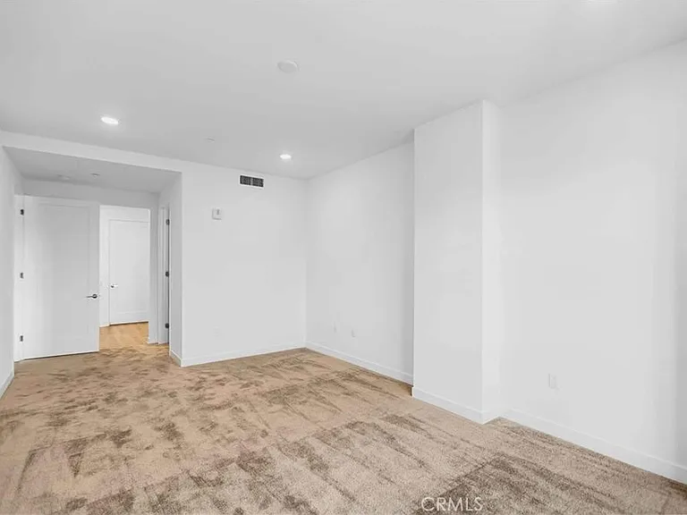 4207 Rivington — Photo 11