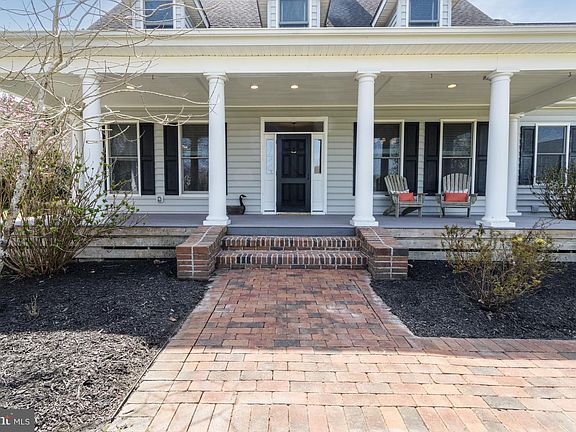 4th image of 37505 Nautilus Ct