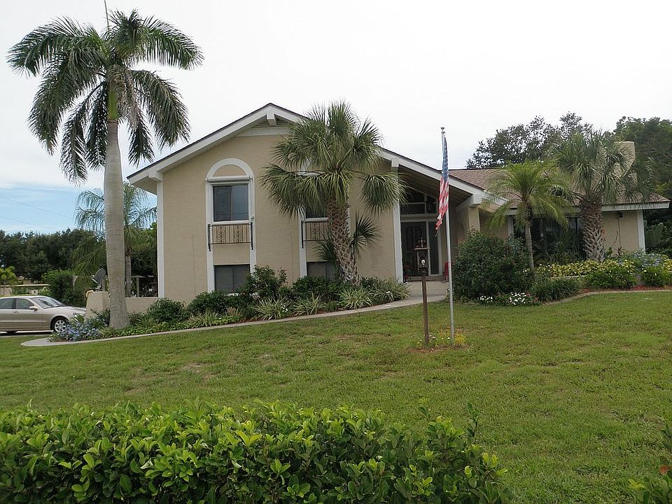 1st image of 413 S Shore Dr