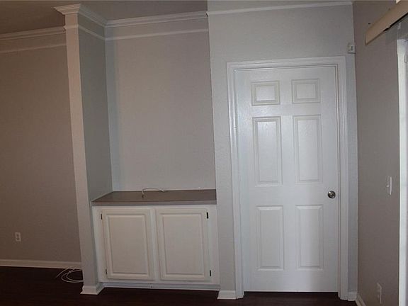 3rd image of 2131 Lake Debra Dr APT 1117