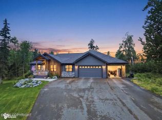18660 Genteel Cir, Eagle River, AK 99577