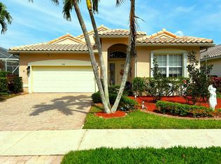 354 NW Springview Loop, Port Saint Lucie, FL 34986