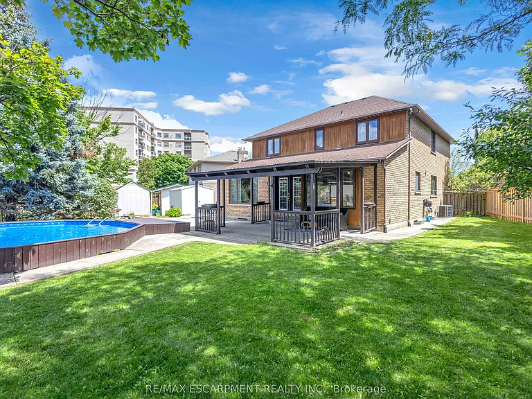 489 Acadia Dr — Photo 30