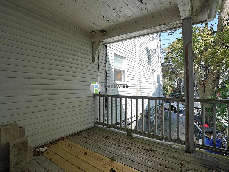 89 Sheridan St #3 — Photo 19