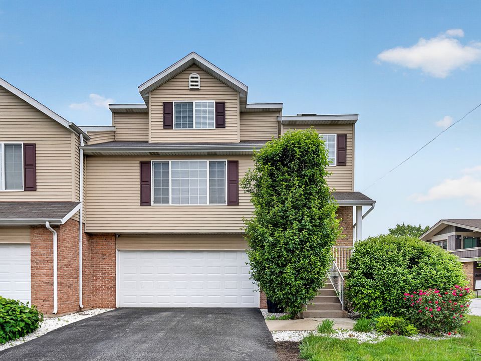 1st image of 2520 Cedar Glen Dr N