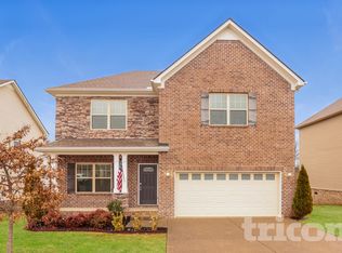 1048 Solomon Ln, Spring Hill, TN 37174