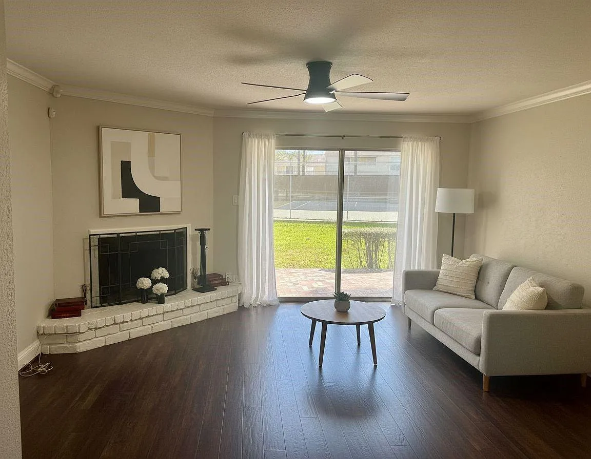 2 bed, 2.5 bath, 1331 sqft, $1,700 — Photo 4