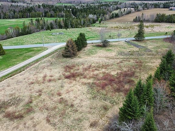 2nd image of 543 Greenfield Rd