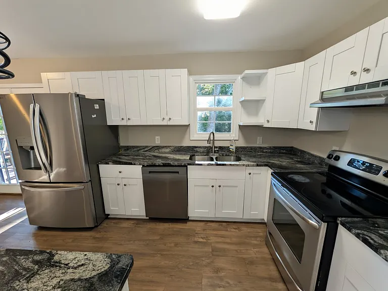 537 Eastside Dr NE — Photo 12