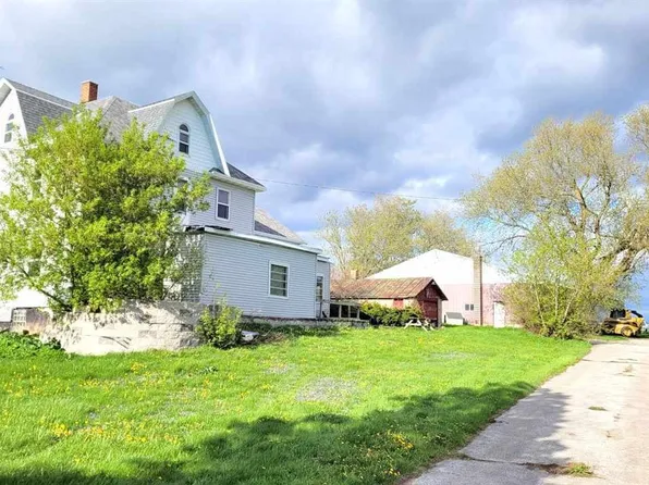 N9563 Sexton Rd, Elkhart Lake, WI 53020