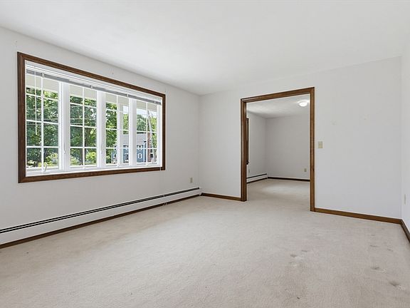 5th image of 110 Colonial Rd