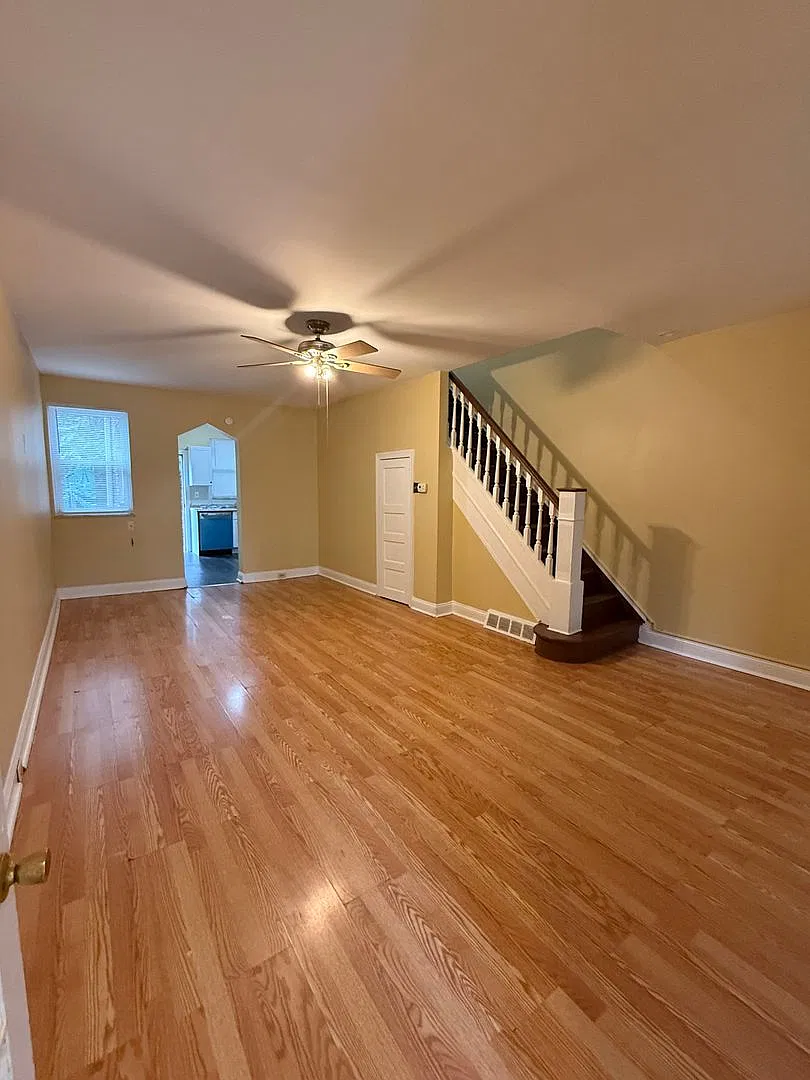3 bedroom, 1.5 bath rowhome in the heart of South Philadelphia's Point Breeze/Newbold — Photo 1