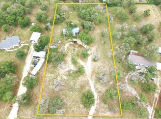 318 Shady Oaks Dr #40, Floresville, TX 78114