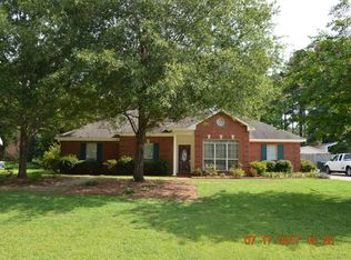 70 Springbrook Dr, Wetumpka, AL 36093
