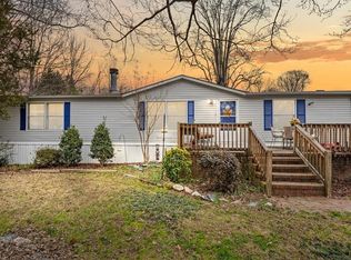 381 Franklin Ln, Clemmons, NC 27012