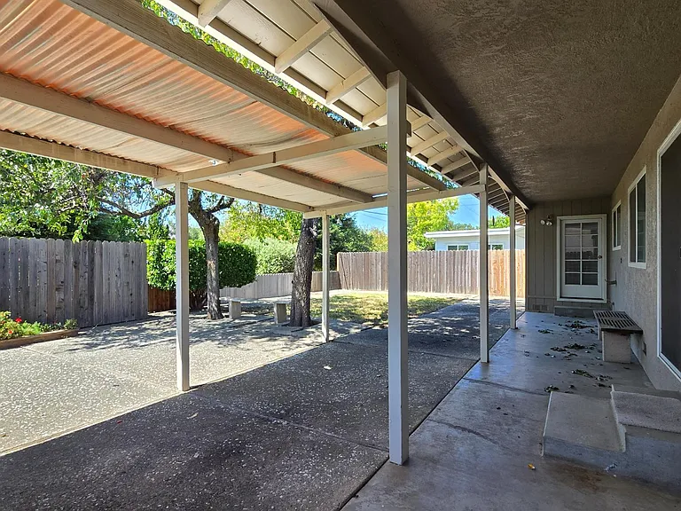 118 Yosemite Cir — Photo 11