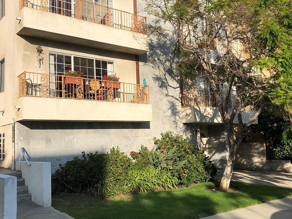 1st image of 1924 Pelham Ave APT 303