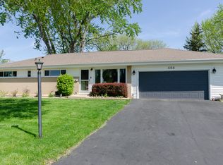 350 Flagstaff Ln, Hoffman Estates, IL 60169