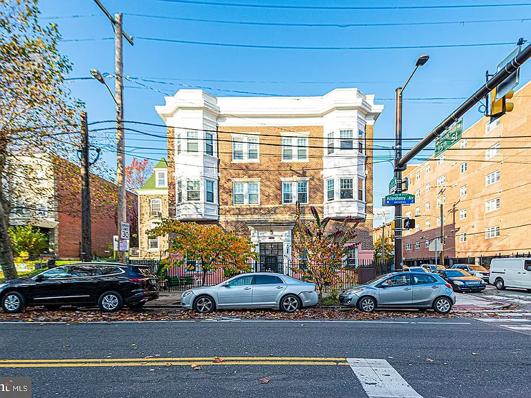 1501 W Allegheny Ave #204 — Photo 15