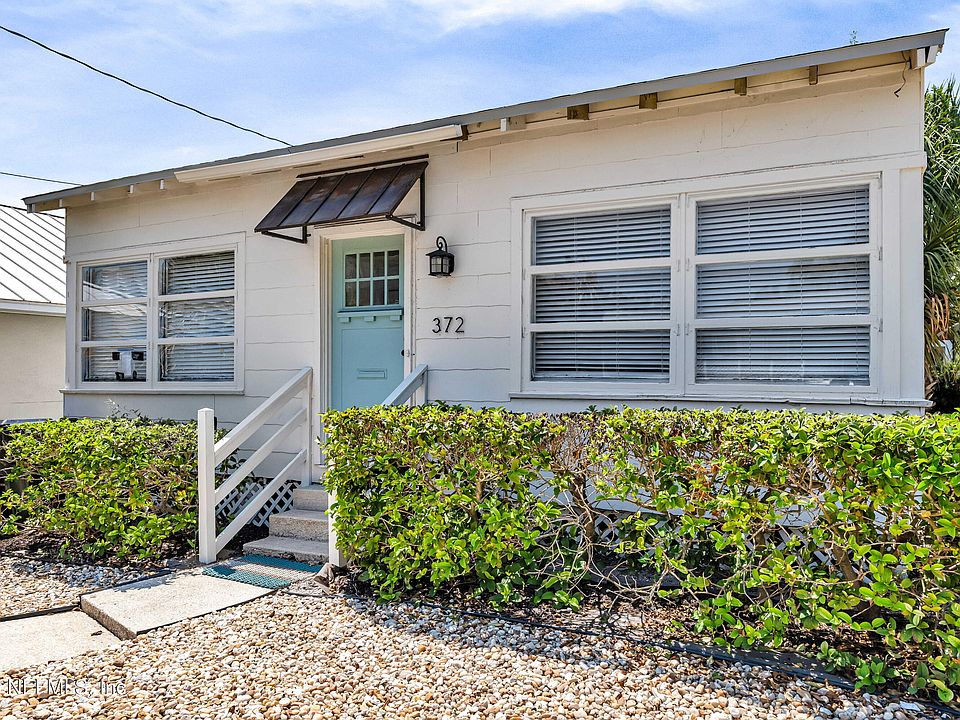 1st image of 372 AHERN Street
