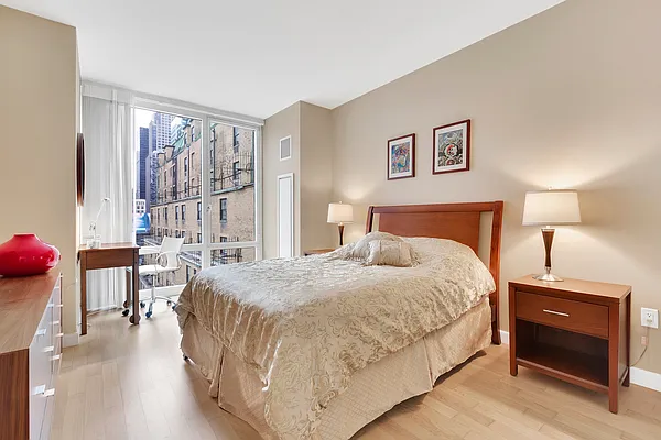 Rented by Compass | media 9