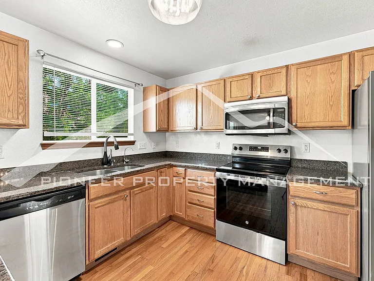 18834 E Prentice Dr — Photo 6