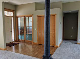 1800 Saint Andrews Dr, Crete, NE 68333
