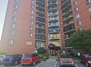 6500 Woodlake Dr APT 705, Richfield, MN 55423