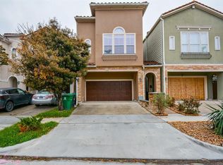 1205 E Aurora St, Houston, TX 77009