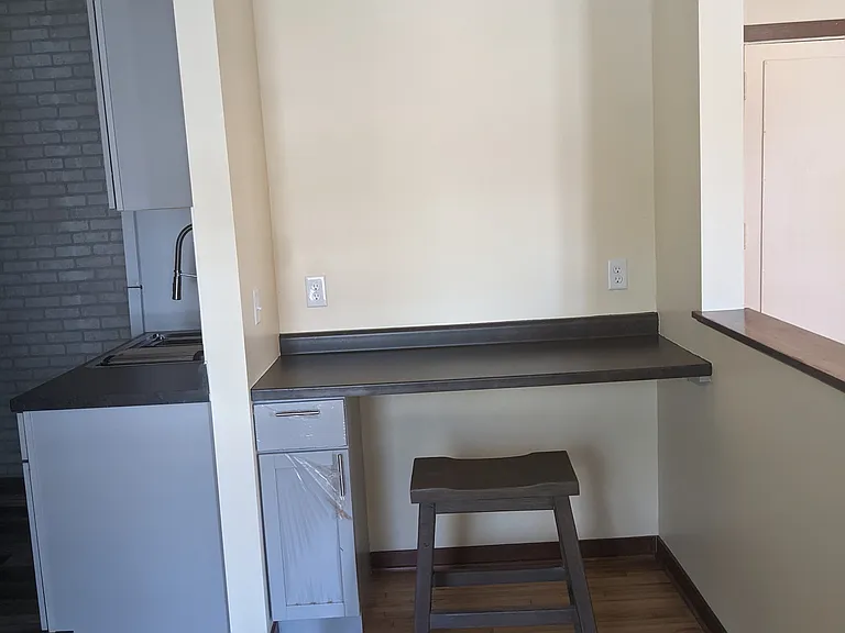 2733 Girard Ave S #303 — Photo 14