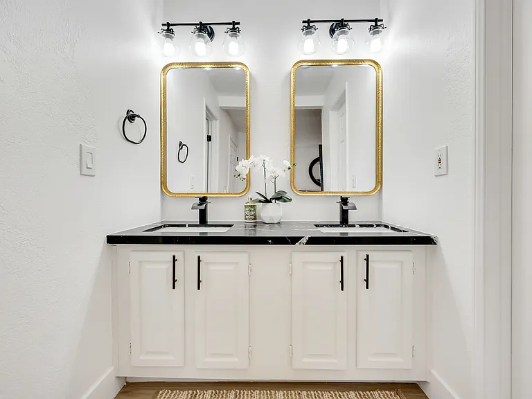 348 Molino Ave — Photo 16